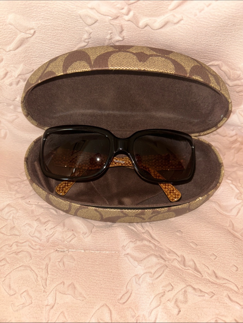 Coach Black Frame Sunglasses with Brown Gradient Lenses